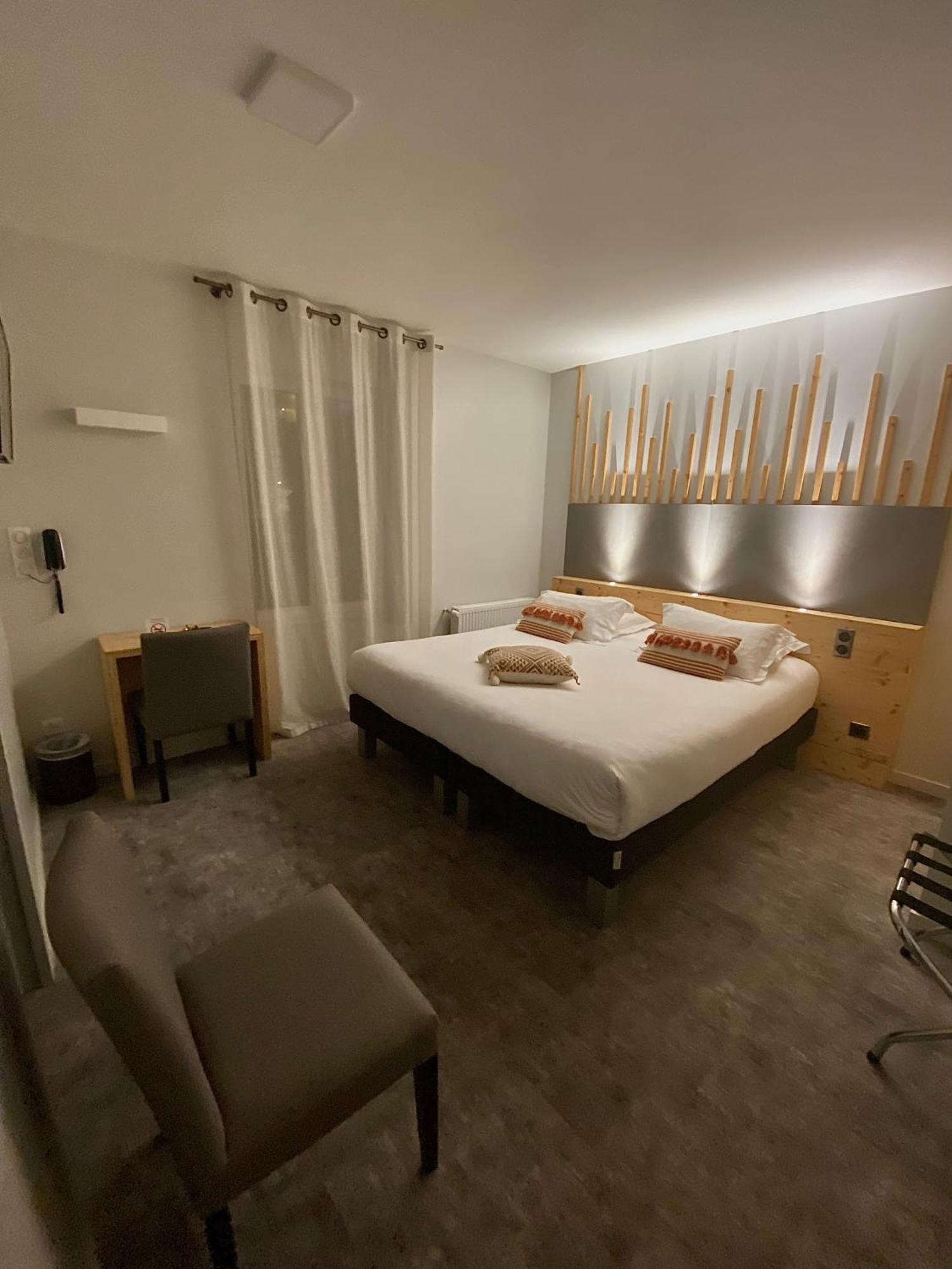 Le Castelet Hotel Le Mont-Dore Ngoại thất bức ảnh
